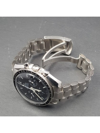 Omega Speedmaster Moonwatch ref.35705000 su eOra.it! Omega Speedmaster Moonwatch ref.35705000 su eOra.it!