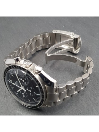 Acquista Omega Speedmaster Moonwatch Ref. 35705000 su eOra.it Acquista Omega Speedmaster Moonwatch Ref. 35705000 su eOra.it