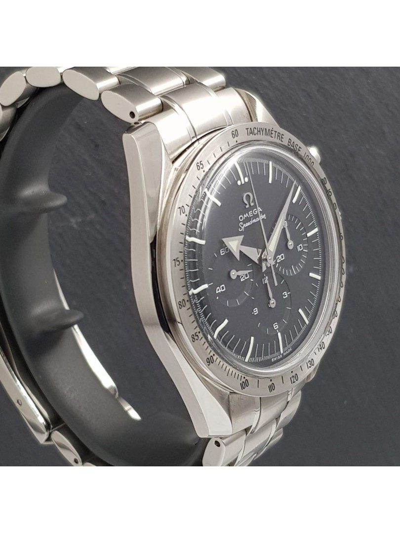 Acquista Omega Speedmaster Broad Arrow Replica - Ref. 35945000