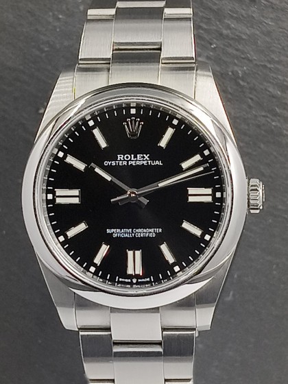 Rolex Oyster Perpetual 41mm ref.124300 su eOra.it! Rolex Oyster Perpetual 41mm ref.124300 su eOra.it!