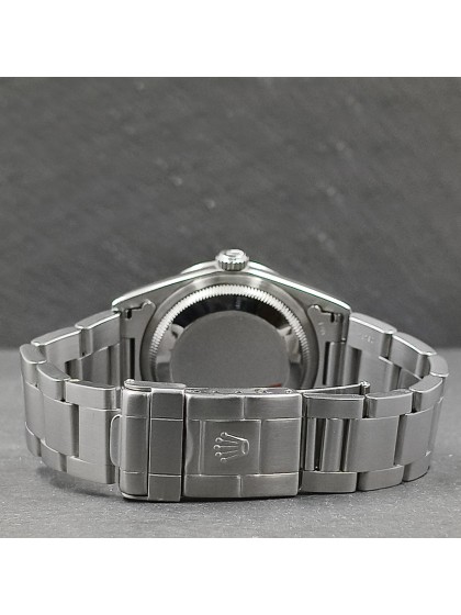 Rolex Explorer l - Swiss Only ref.14270 su eOra.it! Rolex Explorer l - Swiss Only ref.14270 su eOra.it!