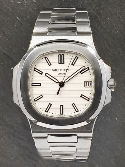 Patek Philippe Nautilus ref.5711/1A on eOra.it! Patek Philippe Nautilus ref.5711/1A on eOra.it!
