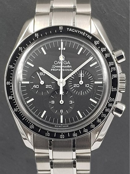 Omega Speedmaster Moonwatch ref.35705000 su eOra.it! Omega Speedmaster Moonwatch ref.35705000 su eOra.it!