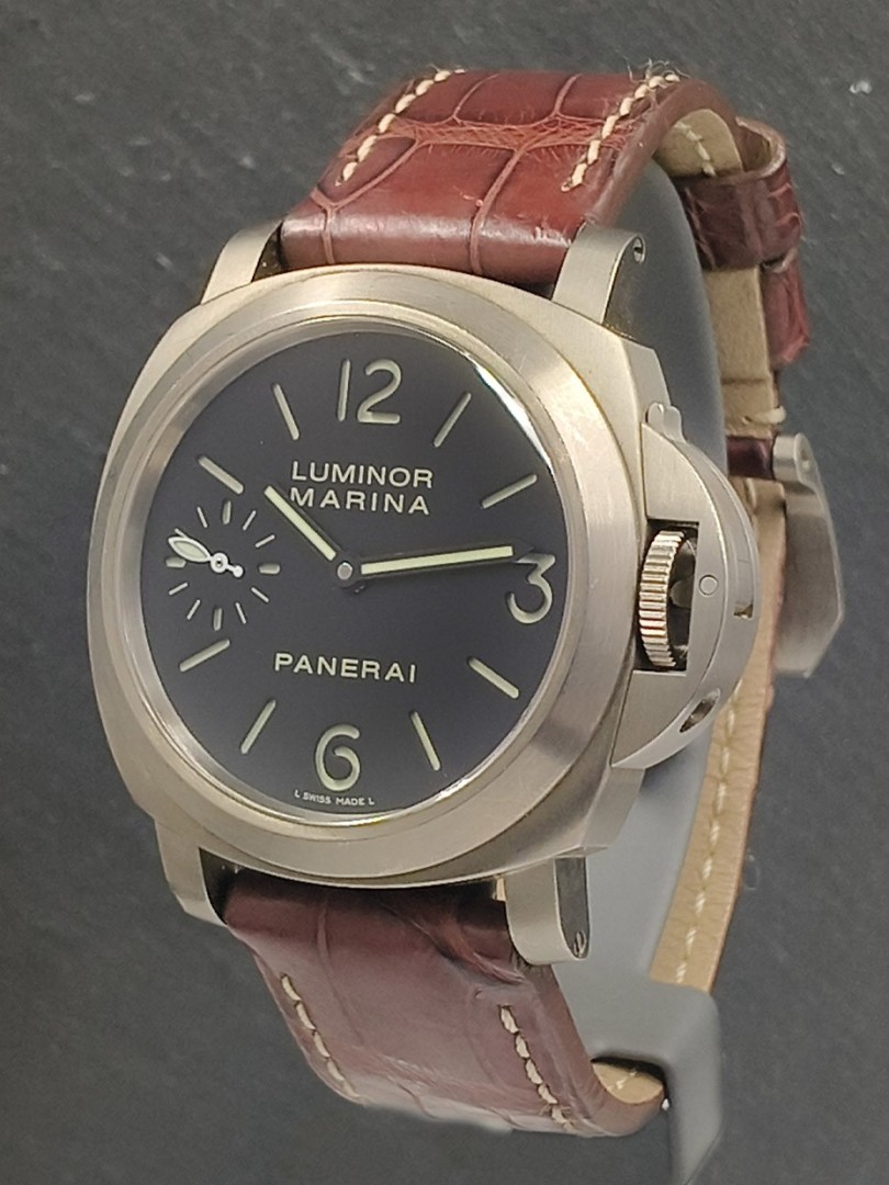 Panerai Luminor Marina 44mm Titanium ref.PAM00177