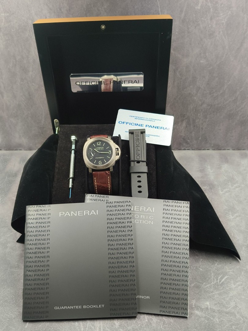 Panerai Luminor Marina 44mm Titanium ref.PAM00177
