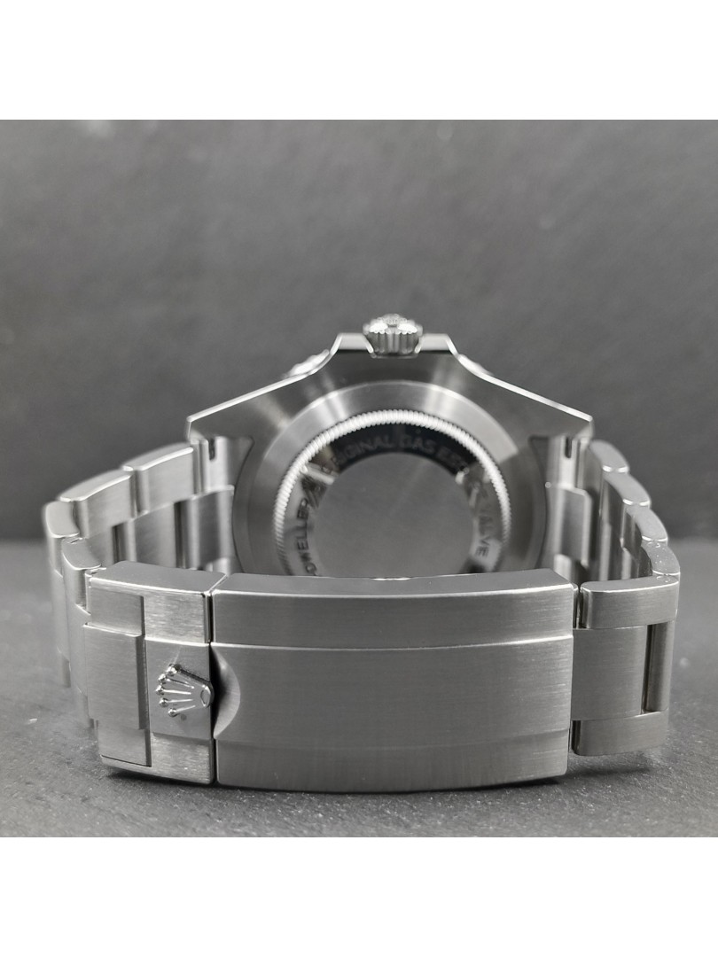 Rolex Seadweller Scritta rossa ref.126600 | eOra.it