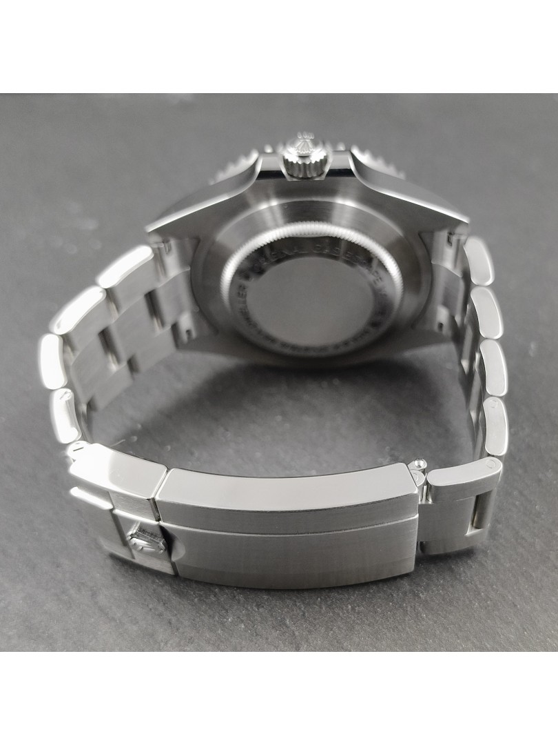 Rolex Seadweller Scritta rossa ref.126600 | eOra.it