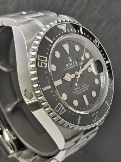 Rolex Seadweller Scritta rossa ref.126600 | eOra.it
