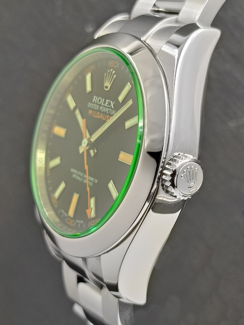 Rolex Milgauss green glass ref. 116400GV NEVER WORN