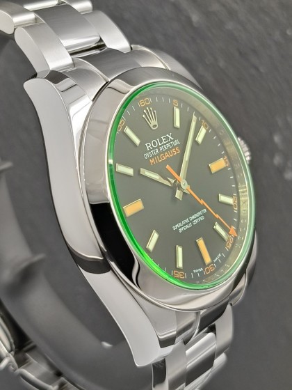 Rolex Milgauss vetro verde ref.116400GV MAI INDOSSATO
