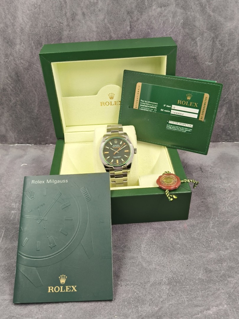 Rolex Milgauss green glass ref. 116400GV NEVER WORN