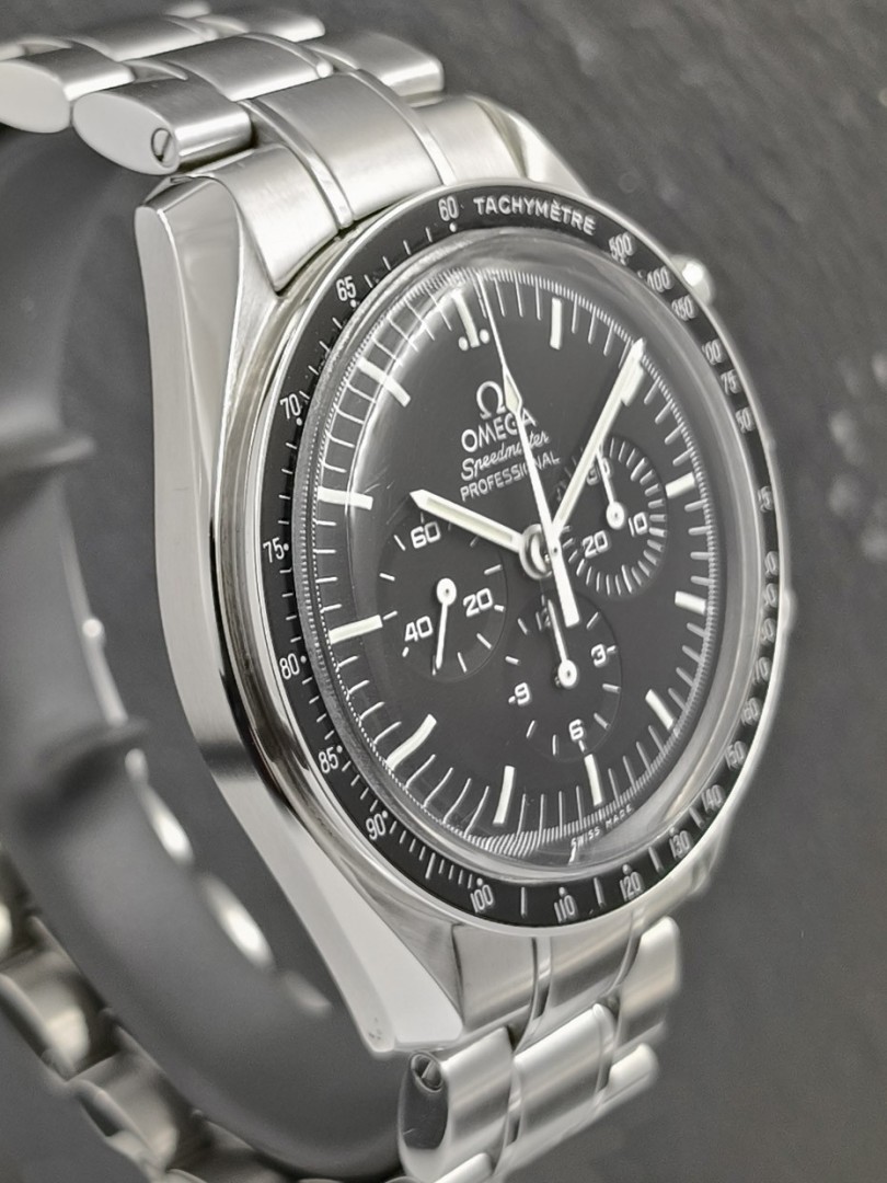 Omega Speedmaster Moonwatch ref.31130423001005