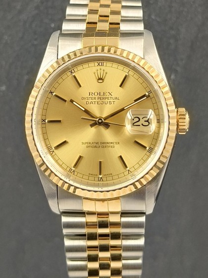 Acquista Rolex Datejust acciaio/oro giallo - senza buchi - Ref. 16233