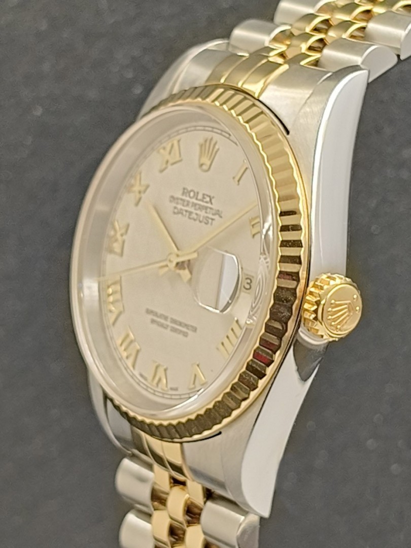 Acquista Rolex Datejust - Piramid - Ref. 16233