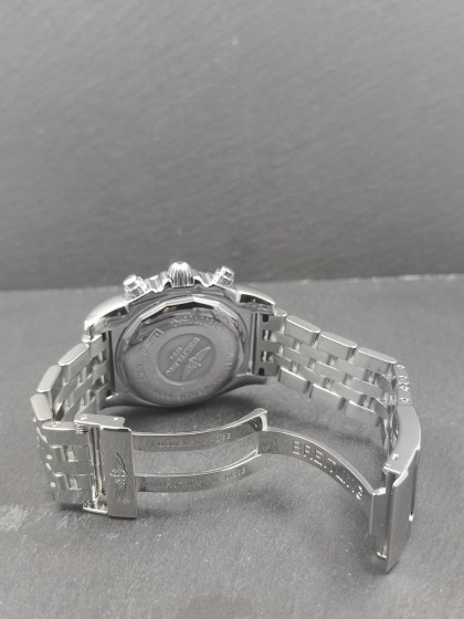 Acquista Breitling Chronomat 44 - Ref. AB0110