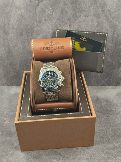 Acquista Breitling Chronomat 44 - Ref. AB0110