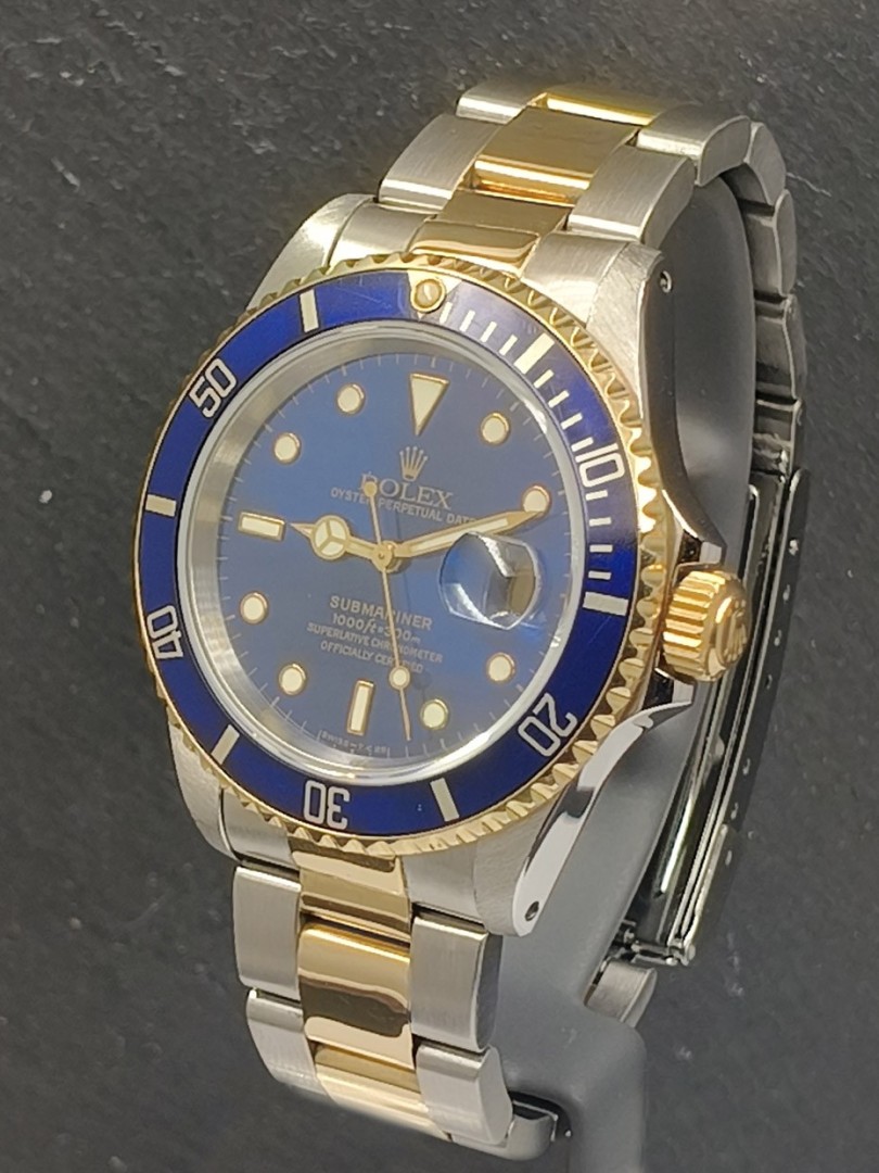 Acquista Rolex Submariner acciaio e oro giallo - Ref. 16613