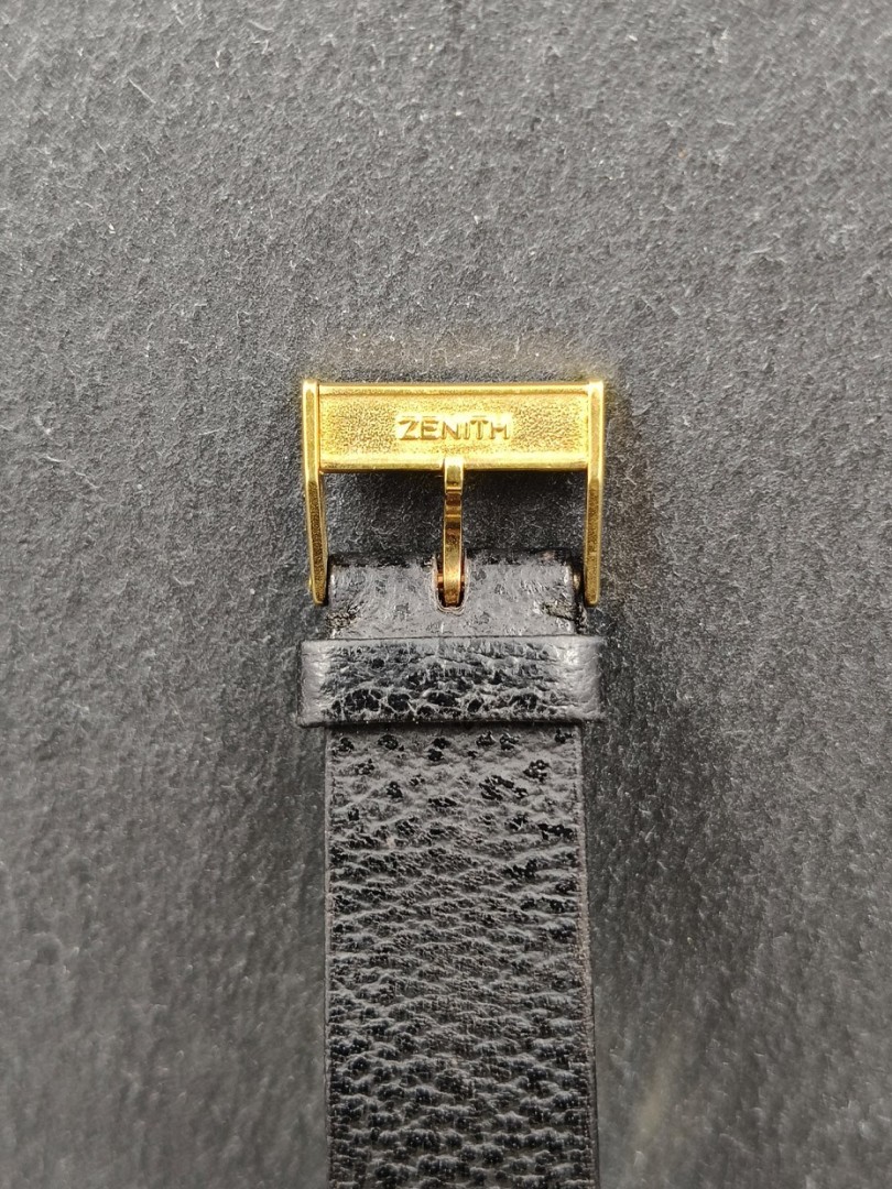 Buy Zenith Chrono vintage gold - Ref. 813D