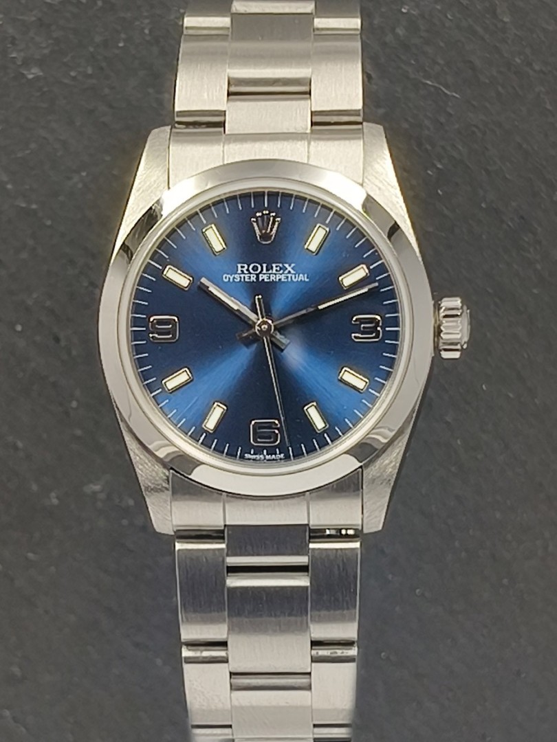 Buy Rolex Medium Oyster no date - Ref. 77080
