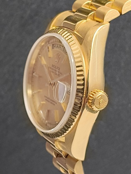 Buy Rolex Day-Date - yellow gold - president - Ref. 18038