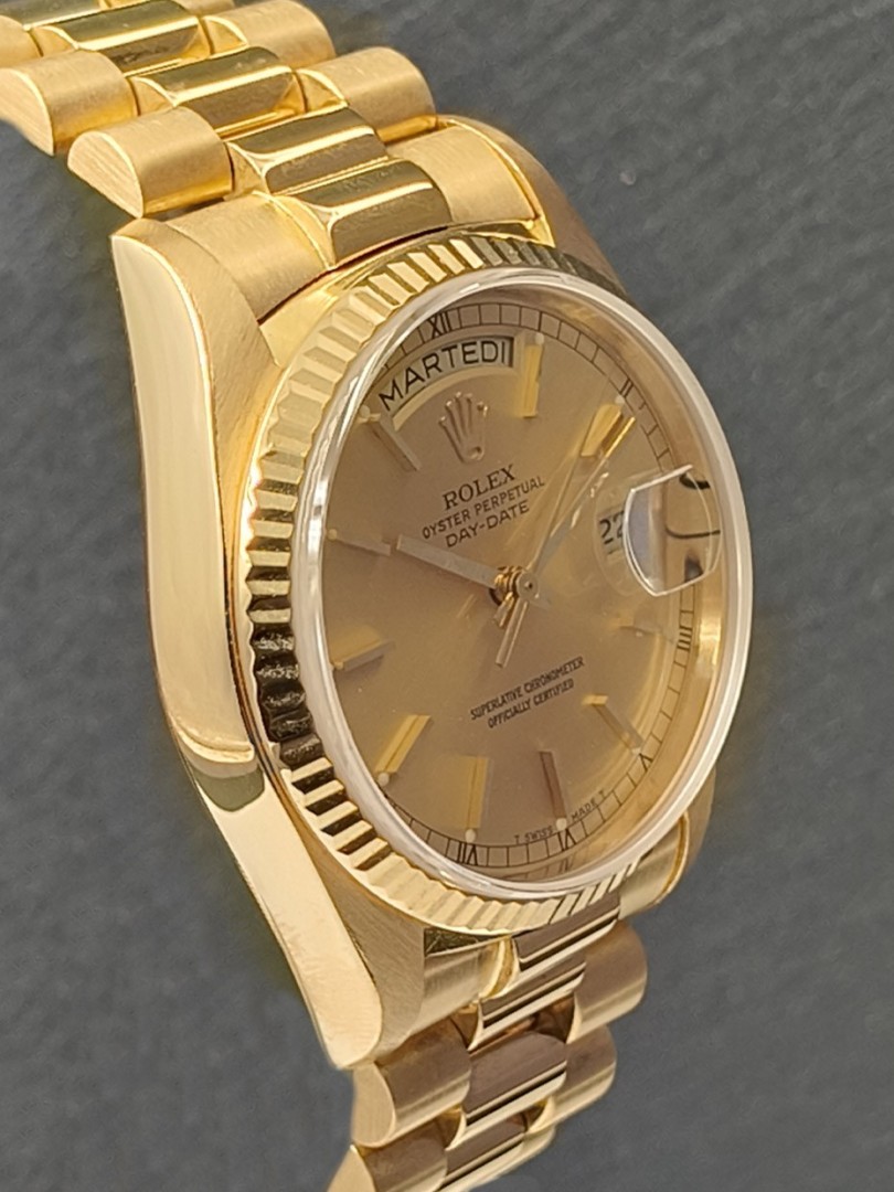 Acquista Rolex Day-Date - oro giallo - president - Ref. 18038