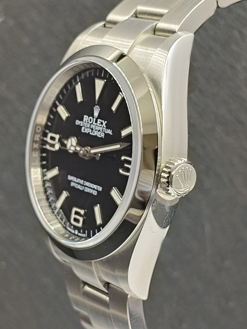 Buy Rolex Explorer I art. Re16 - Ref. 124270