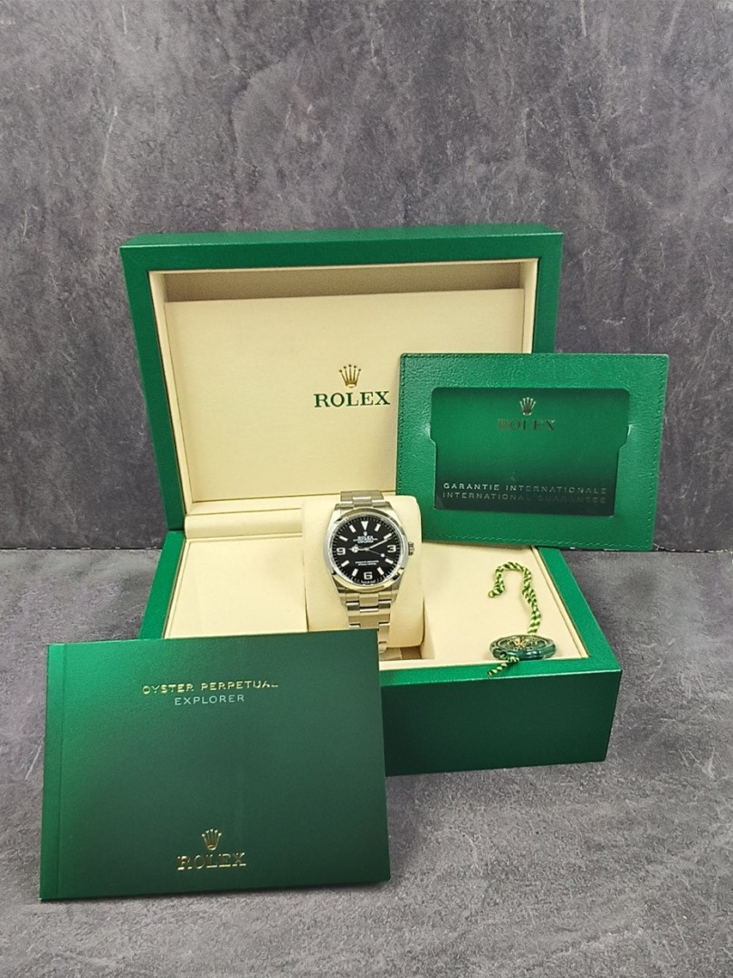 Buy Rolex Explorer I art. Re16 - Ref. 124270