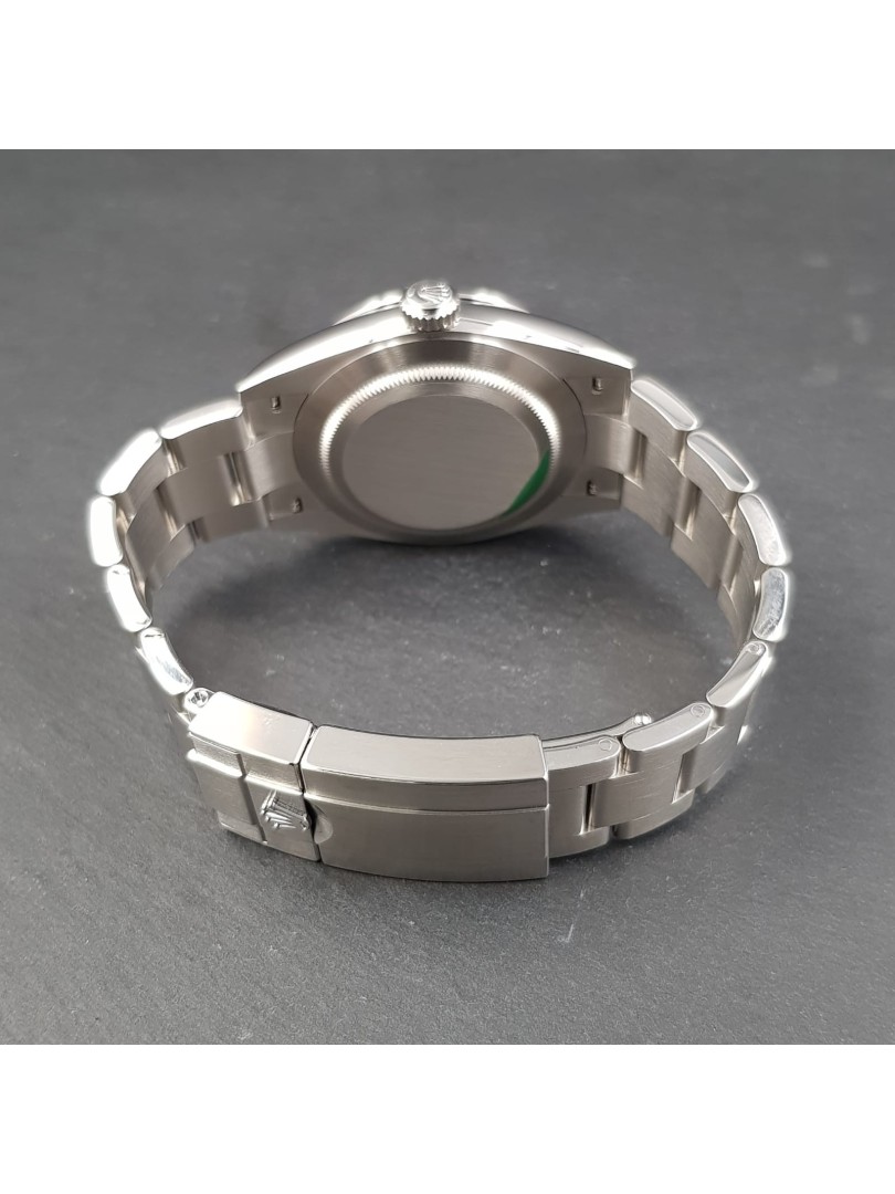 Acquista Rolex Explorer - 40 mm - Ref. 224270