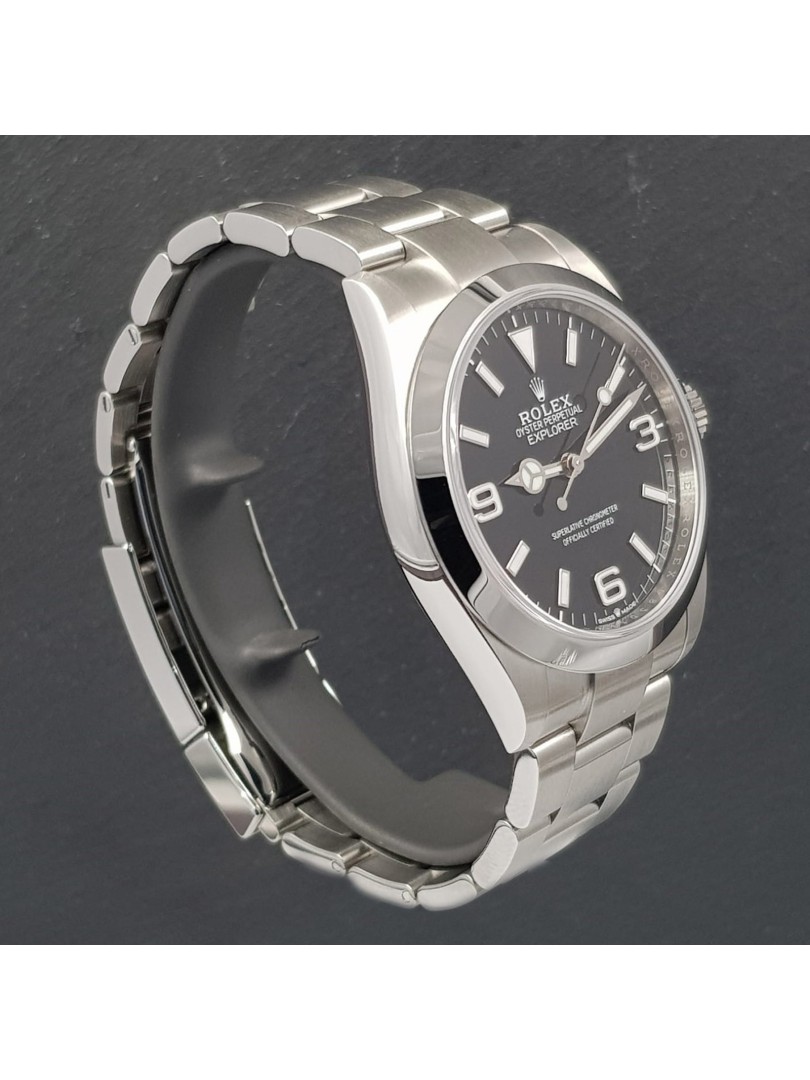 Acquista Rolex Explorer - 40 mm - Ref. 224270